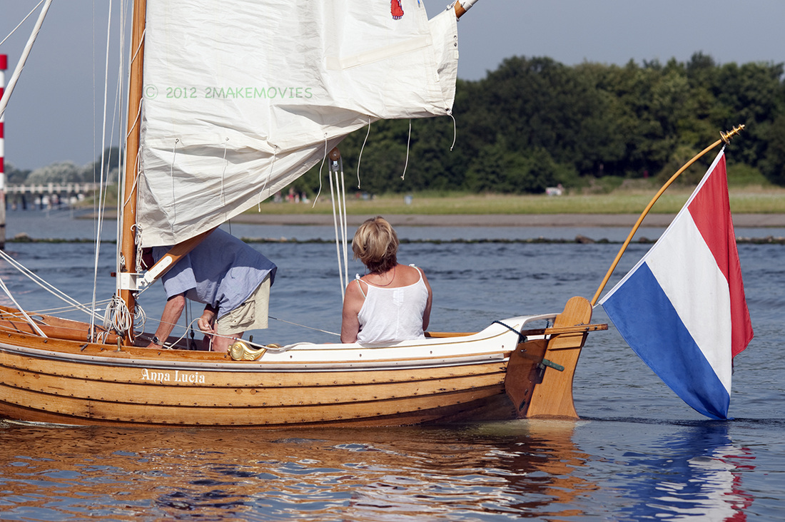 Foto 2MAKEMOVIES, houten zeilboot Veerse Meer, haven Kamperland